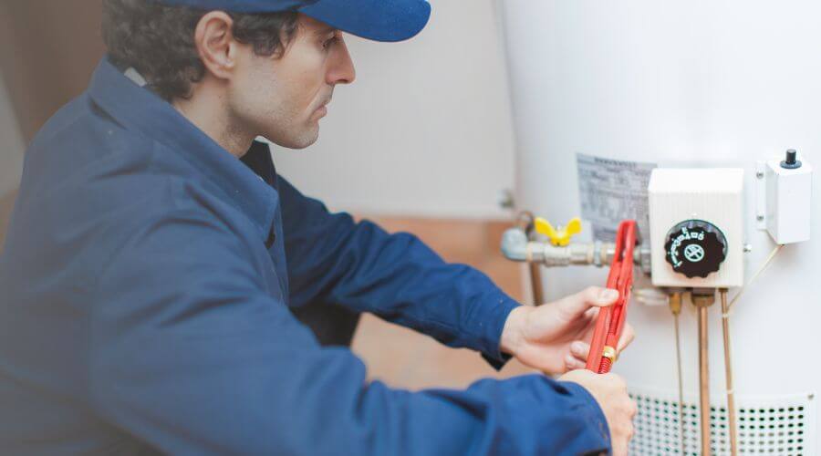 Local expert plumbing services in Chambersburg, IL